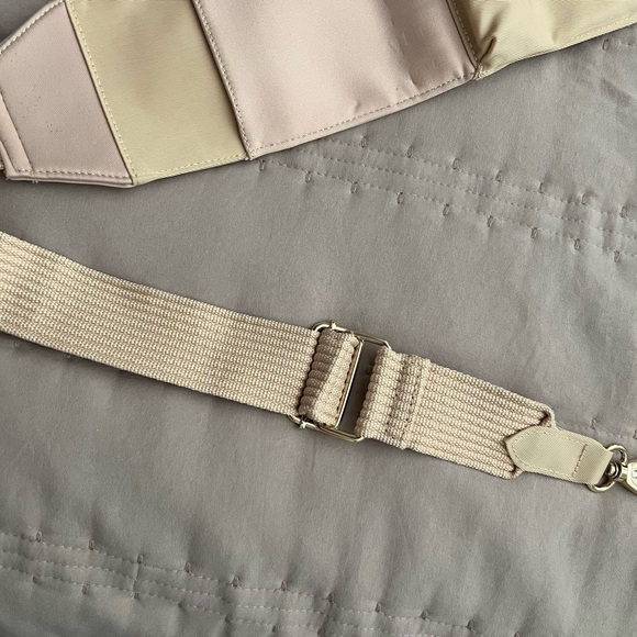 BEIS Cream Universal Bag Strap - Picture 6 of 6